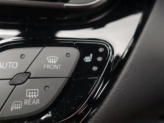 トヨタ Ｃ－ＨＲ S－T GRスポーツ 山形県 2021(令3)年 3.9万km メタルストリームM 6MT/ワンオーナー/衝突被害軽減システム/純正ディスプレイオーディオ/　　【BT USB AM/FM Miracast】/全周囲カメラ/レーダークルーズコントロール/LEDオートヘッドライト/ハーフレザーシート/シートヒーター/純正19インチアルミホイール/ドライブレコーダー/ステアリングスイッチ/IC付ターボ/電動格納ウィンカーミラー/フォグランプ/純正フロアマット/ドアバイザ―/スマートキー×2/ETC2.0