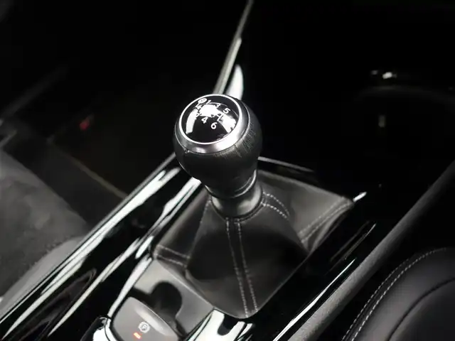 トヨタ Ｃ－ＨＲ S－T GRスポーツ 山形県 2021(令3)年 3.9万km メタルストリームM 6MT/ワンオーナー/衝突被害軽減システム/純正ディスプレイオーディオ/　　【BT USB AM/FM Miracast】/全周囲カメラ/レーダークルーズコントロール/LEDオートヘッドライト/ハーフレザーシート/シートヒーター/純正19インチアルミホイール/ドライブレコーダー/ステアリングスイッチ/IC付ターボ/電動格納ウィンカーミラー/フォグランプ/純正フロアマット/ドアバイザ―/スマートキー×2/ETC2.0