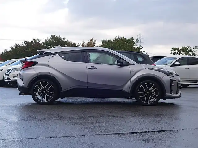トヨタ Ｃ－ＨＲ S－T GRスポーツ 山形県 2021(令3)年 3.9万km メタルストリームM 6MT/ワンオーナー/衝突被害軽減システム/純正ディスプレイオーディオ/　　【BT USB AM/FM Miracast】/全周囲カメラ/レーダークルーズコントロール/LEDオートヘッドライト/ハーフレザーシート/シートヒーター/純正19インチアルミホイール/ドライブレコーダー/ステアリングスイッチ/IC付ターボ/電動格納ウィンカーミラー/フォグランプ/純正フロアマット/ドアバイザ―/スマートキー×2/ETC2.0