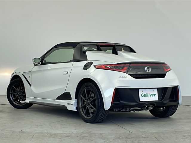 ホンダ Ｓ６６０ α 愛知県 2019(令1)年 1.6万km プレミアムスターホワイトパール /禁煙車//純正ディスプレイオーディオ//FM・AM・HDMI・USB//バックカメラ//ETC//純正オプション/- Moduloフロントバンパー/- Modulo15インチアルミホイール/- 無限サイドスポイラー/- 自動開閉アクティブスポイラー/- フューエルリッドカバー//デジタルインナーミラー//前後ドライブレコーダー//クルーズコントロール//レーダー探知機（ZERO704V）//KENWOODスピーカー//LEDヘッドライト//オートライト//LEDフォグランプ//本革&ラックススエードコンビシート//純正フロアマット//革巻きステアリング//ステアリングスイッチ//パドルシフト//プッシュスタート//純正ホイールあり//保証書・取扱説明書//スペアキー