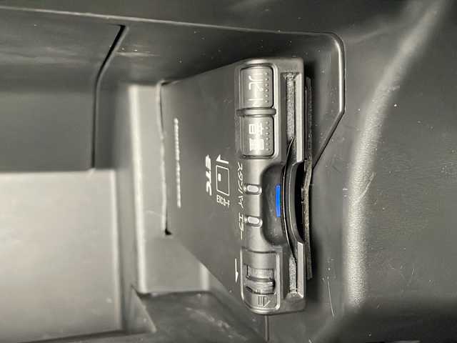 ホンダ Ｓ６６０ α 愛知県 2019(令1)年 1.6万km プレミアムスターホワイトパール /禁煙車//純正ディスプレイオーディオ//FM・AM・HDMI・USB//バックカメラ//ETC//純正オプション/- Moduloフロントバンパー/- Modulo15インチアルミホイール/- 無限サイドスポイラー/- 自動開閉アクティブスポイラー/- フューエルリッドカバー//デジタルインナーミラー//前後ドライブレコーダー//クルーズコントロール//レーダー探知機（ZERO704V）//KENWOODスピーカー//LEDヘッドライト//オートライト//LEDフォグランプ//本革&ラックススエードコンビシート//純正フロアマット//革巻きステアリング//ステアリングスイッチ//パドルシフト//プッシュスタート//純正ホイールあり//保証書・取扱説明書//スペアキー