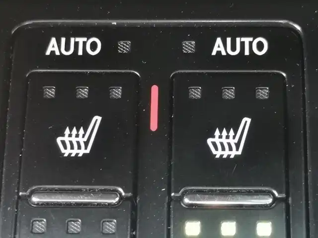 レクサス ＲＸ 300 Fスポーツ 茨城県 2018(平30)年 4.4万km ホワイトノーヴァガラスフレーク 純正ナビ/【AM・FM・DISC・SD・USB・BT・AUX・TV】/サンルーフ/ルーフレール/電動リアゲート/パワーシート/シートメモリ/シートヒーター/エアシート/ステアリングヒーター/パドルシフト/100V電源/レーダークルコン/ETC2.0/全方位カメラ/前後ドラレコ/前後コーナーセンサー/BSM/HUD