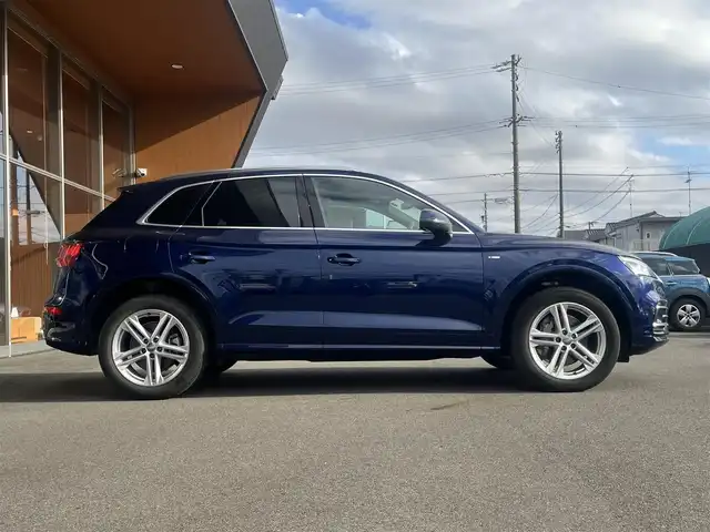 アウディ Ｑ５ 40TDIクワトロ スポーツ 岐阜県 2020(令2)年 3.8万km 青 Sラインパッケージ/　Sラインスタイル/　マルチカラーアンビエントライト/アシスタンスパッケージ/　アウディプレセンスリア/　アウディサイドアシスト/　バーチャルコックピット/マトリクスLEDヘッドライトパッケージ/　ダイナミックターンインジゲーター/　ヘッドライトウォッシャー/アダプティブクルーズコントロール/アクティブレーンアシスト/アウディプレセンスシティ/MMIナビゲーション/Audi connec/スマートフォンインターフェイス/AppleCarPlay/Android Auto/TVチューナー/Bluetooth/全方位カメラ