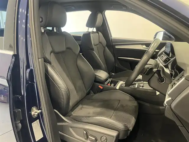 アウディ Ｑ５ 40TDIクワトロ スポーツ 岐阜県 2020(令2)年 3.8万km 青 Sラインパッケージ/　Sラインスタイル/　マルチカラーアンビエントライト/アシスタンスパッケージ/　アウディプレセンスリア/　アウディサイドアシスト/　バーチャルコックピット/マトリクスLEDヘッドライトパッケージ/　ダイナミックターンインジゲーター/　ヘッドライトウォッシャー/アダプティブクルーズコントロール/アクティブレーンアシスト/アウディプレセンスシティ/MMIナビゲーション/Audi connec/スマートフォンインターフェイス/AppleCarPlay/Android Auto/TVチューナー/Bluetooth/全方位カメラ