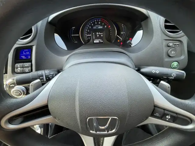 ホンダ インサイト エクスクルーシブ XG 大阪府 2012(平24)年 7.2万km アラバスターシルバーメタリック (株)IDOMが運営する【じしゃロン東大阪店】の自社ローン専用車両になりますこちらは現金またはオートローンご利用時の価格です。自社ローンご希望の方は別途その旨お申付け下さい/純正メモリーナビ/ ・ワンセグTV(走行中視聴可)/ ・DVD/SD/USB/ ・バックカメラ/無限リアウィング/無限ドアバイザー/革調シートカバー(Clazzio)/社外15インチAW/フォグランプ/社外ミラー型前後ドライブレコーダー/LEDルームランプ/LED内臓フロントグリル/フロント/リアエアロバンパー/サイドスポイラー/ETC/パドルシフト/キーレスキーx2/新車時保証書/取扱説明書/ディーラー毎年点検記録12枚/   25/7・26/7・27/7・28/7・29/7・30/7/   R1/7・R2/8・R3/10・R4/10・R5/9・R6/10