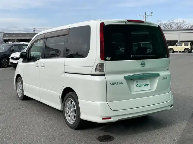 日産 セレナ