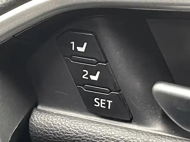 トヨタ ＲＡＶ４ ハイブリットG 福岡県 2021(令3)年 5.3万km ホワイトパールクリスタルシャイン ・ディスプレイオーディオ/（BLUETOOTH/フルセグ/・ビルトインETC/・アラウンドビューモニター/・ドライブレコーダー/・デジタルインナーミラー/・ハンドルヒーター/・シートヒーター/・クリアランスソナー/・レーンキープアシスト/・衝突軽減システム/・ブラインドスポットモニター/・リヤクロストラフィックアラート/・パーキングサポートブレーキ/・ロードサインアシスト/・電動格納ミラー