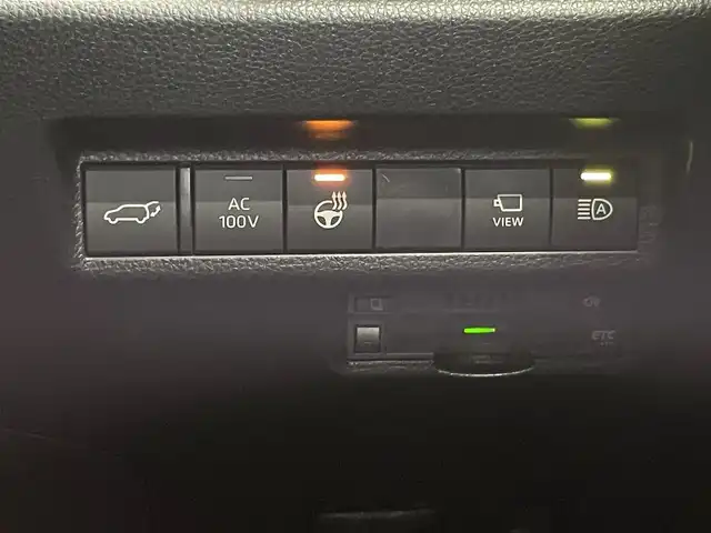 トヨタ ＲＡＶ４ ハイブリットG 福岡県 2021(令3)年 5.3万km ホワイトパールクリスタルシャイン ・ディスプレイオーディオ/（BLUETOOTH/フルセグ/・ビルトインETC/・アラウンドビューモニター/・ドライブレコーダー/・デジタルインナーミラー/・ハンドルヒーター/・シートヒーター/・クリアランスソナー/・レーンキープアシスト/・衝突軽減システム/・ブラインドスポットモニター/・リヤクロストラフィックアラート/・パーキングサポートブレーキ/・ロードサインアシスト/・電動格納ミラー