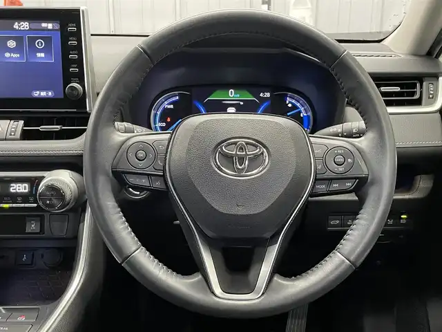 トヨタ ＲＡＶ４ ハイブリットG 福岡県 2021(令3)年 5.3万km ホワイトパールクリスタルシャイン ・ディスプレイオーディオ/（BLUETOOTH/フルセグ/・ビルトインETC/・アラウンドビューモニター/・ドライブレコーダー/・デジタルインナーミラー/・ハンドルヒーター/・シートヒーター/・クリアランスソナー/・レーンキープアシスト/・衝突軽減システム/・ブラインドスポットモニター/・リヤクロストラフィックアラート/・パーキングサポートブレーキ/・ロードサインアシスト/・電動格納ミラー