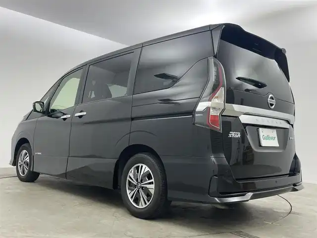 日産 セレナ e－パワー ハイウェイスター V 岡山県 2023(令5)年 2.3万km ダイヤモンドブラック 純正１０インチメモリナビゲーション		/【フルセグ/Bluetooth/DVD/MSV】/プロパイロット			/アラウンドビューモニター	/純正15inアルミホイール+サマータイヤ：装着					/ビルトインETC		/LEDヘッドライト（AUTO機能付き）		/シートヒーター		/横滑り防止機能		/エマージェンシーブレーキ		/車線逸脱防止システム		/純正ドライブレコーダー		/ステアリングリモコン			/スマートキー	/ステアリングスイッチ		/プッシュスタート		/コーナーセンサー		/純正フロアマット		/取扱説明書/新車保証書/スマートキー×２