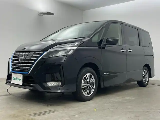 日産 セレナ e－パワー ハイウェイスター V 岡山県 2023(令5)年 2.3万km ダイヤモンドブラック 純正１０インチメモリナビゲーション		/【フルセグ/Bluetooth/DVD/MSV】/プロパイロット			/アラウンドビューモニター	/純正15inアルミホイール+サマータイヤ：装着					/ビルトインETC		/LEDヘッドライト（AUTO機能付き）		/シートヒーター		/横滑り防止機能		/エマージェンシーブレーキ		/車線逸脱防止システム		/純正ドライブレコーダー		/ステアリングリモコン			/スマートキー	/ステアリングスイッチ		/プッシュスタート		/コーナーセンサー		/純正フロアマット		/取扱説明書/新車保証書/スマートキー×２