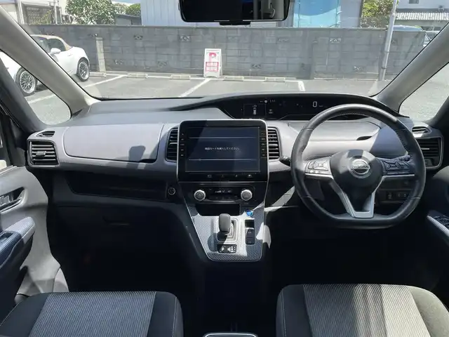 日産 セレナ e－パワー ハイウェイスター V 茨城県 2020(令2)年 7.5万km ダイヤモンドブラック 純正10インチナビ/（BT/CD/DVD)/フルセグTV/全方位カメラ/衝突被害軽減ブレーキ/プロパイロット/ブラインドスポットモニター/オートライト/前後コーナーセンサー/フリップダウンモニター/前方ドラレコ/ビルトインETC/両側パワスラ/ハンズフリーオートスライド/LEDヘッドライト/フォグランプ/純正フロアマット/純正15インチアルミ/ドアバイザー/プッシュスタート