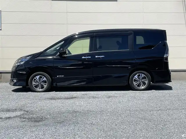 日産 セレナ e－パワー ハイウェイスター V 茨城県 2020(令2)年 7.5万km ダイヤモンドブラック 純正10インチナビ/（BT/CD/DVD)/フルセグTV/全方位カメラ/衝突被害軽減ブレーキ/プロパイロット/ブラインドスポットモニター/オートライト/前後コーナーセンサー/フリップダウンモニター/前方ドラレコ/ビルトインETC/両側パワスラ/ハンズフリーオートスライド/LEDヘッドライト/フォグランプ/純正フロアマット/純正15インチアルミ/ドアバイザー/プッシュスタート