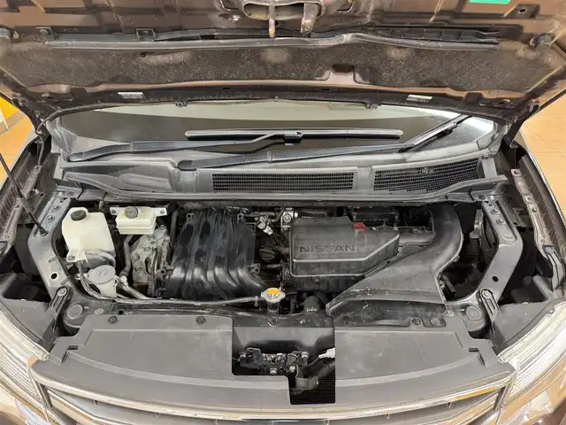 日産 セレナ HWS S HV Vセレ +Sefty Aセーフ 群馬県 2014(平26)年 7.6万km インペリアルアンバーP エマージェンシーブレーキ/純正SDナビ/　　CD/DVD/BT/フルセグ/USB/iPod/アラウンドビューモニター/両側パワースライドドア/クルーズコントロール/LEDオートライト/純正16インチAW/コーナーセンサー/アイドリングストップ/横滑り防止装置/スマートキー/ビルトインETC