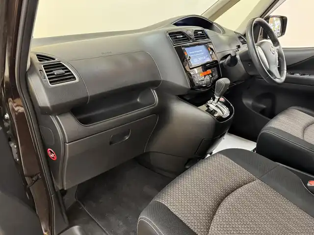 日産 セレナ HWS S HV Vセレ +Sefty Aセーフ 群馬県 2014(平26)年 7.6万km インペリアルアンバーP エマージェンシーブレーキ/純正SDナビ/　　CD/DVD/BT/フルセグ/USB/iPod/アラウンドビューモニター/両側パワースライドドア/クルーズコントロール/LEDオートライト/純正16インチAW/コーナーセンサー/アイドリングストップ/横滑り防止装置/スマートキー/ビルトインETC
