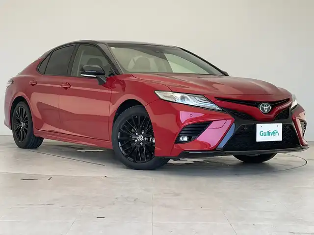 トヨタ カムリ WS ブラックエディション 神奈川県 2020(令2)年 2.2万km アティチュードブラックマイカ/ダークブルーマイカメタリック 2トーン 純正ナビ/フルセグTV/Bluetooth接続/バックモニター/衝突被害軽減ブレーキ/車線逸脱警報機能/ブラインドスポットモニター/レーダークルーズコントロール/ヘッドアップディスプレイ/黒革シート/シートヒーター/電動パワーシート/パドルシフト/純正LEDヘッドライト/純正18インチアルミホイール