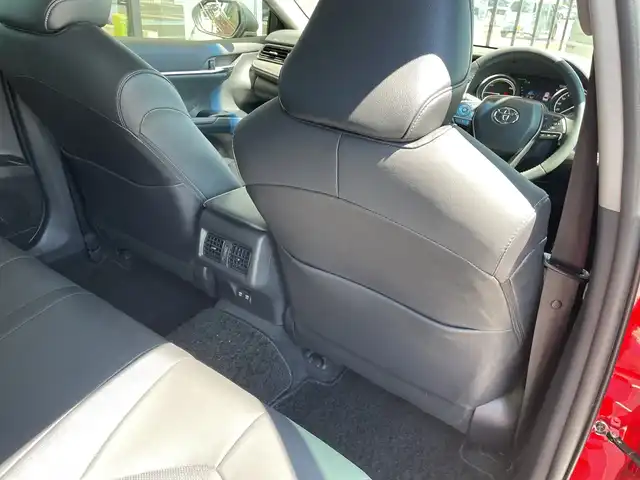 トヨタ カムリ WS ブラックエディション 神奈川県 2020(令2)年 2.2万km アティチュードブラックマイカ/ダークブルーマイカメタリック 2トーン 純正ナビ/フルセグTV/Bluetooth接続/バックモニター/衝突被害軽減ブレーキ/車線逸脱警報機能/ブラインドスポットモニター/レーダークルーズコントロール/ヘッドアップディスプレイ/黒革シート/シートヒーター/電動パワーシート/パドルシフト/純正LEDヘッドライト/純正18インチアルミホイール