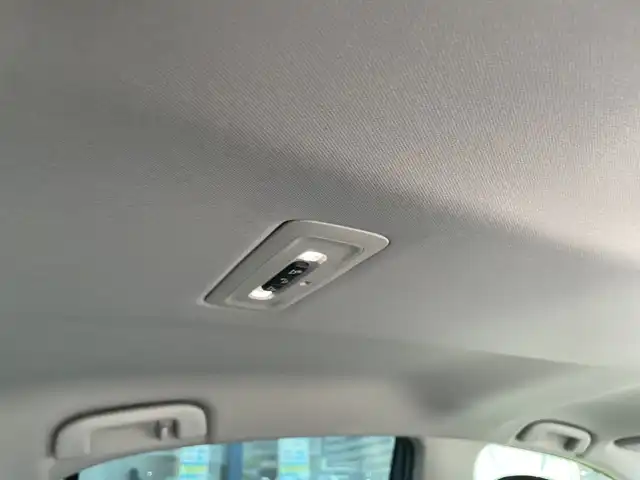 トヨタ カムリ WS ブラックエディション 神奈川県 2020(令2)年 2.2万km アティチュードブラックマイカ/ダークブルーマイカメタリック 2トーン 純正ナビ/フルセグTV/Bluetooth接続/バックモニター/衝突被害軽減ブレーキ/車線逸脱警報機能/ブラインドスポットモニター/レーダークルーズコントロール/ヘッドアップディスプレイ/黒革シート/シートヒーター/電動パワーシート/パドルシフト/純正LEDヘッドライト/純正18インチアルミホイール