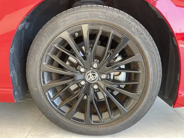 トヨタ カムリ WS ブラックエディション 神奈川県 2020(令2)年 2.2万km アティチュードブラックマイカ/ダークブルーマイカメタリック 2トーン 純正ナビ/フルセグTV/Bluetooth接続/バックモニター/衝突被害軽減ブレーキ/車線逸脱警報機能/ブラインドスポットモニター/レーダークルーズコントロール/ヘッドアップディスプレイ/黒革シート/シートヒーター/電動パワーシート/パドルシフト/純正LEDヘッドライト/純正18インチアルミホイール