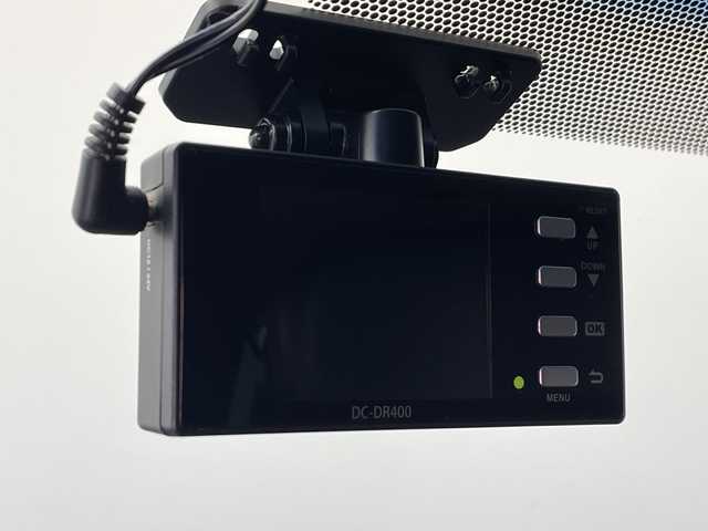 トヨタ クラウン アスリート S 愛知県 2015(平27)年 7.9万km ブラック 純正メーカーHDDナビ・フルセグTV/CD・DVD・Bluetooth/バックカメラ/HIDライト/スマートキー/ビルトインETC/クルーズコントロール/前席パワーシート/ドライブレコーダー