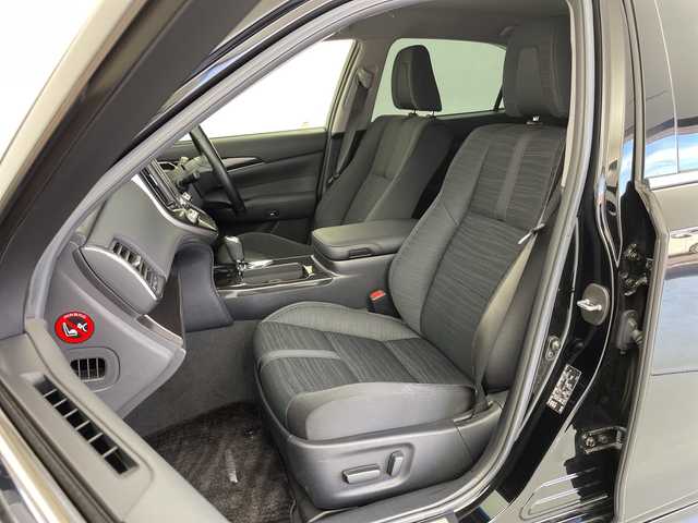 トヨタ クラウン アスリート S 愛知県 2015(平27)年 7.9万km ブラック 純正メーカーHDDナビ・フルセグTV/CD・DVD・Bluetooth/バックカメラ/HIDライト/スマートキー/ビルトインETC/クルーズコントロール/前席パワーシート/ドライブレコーダー