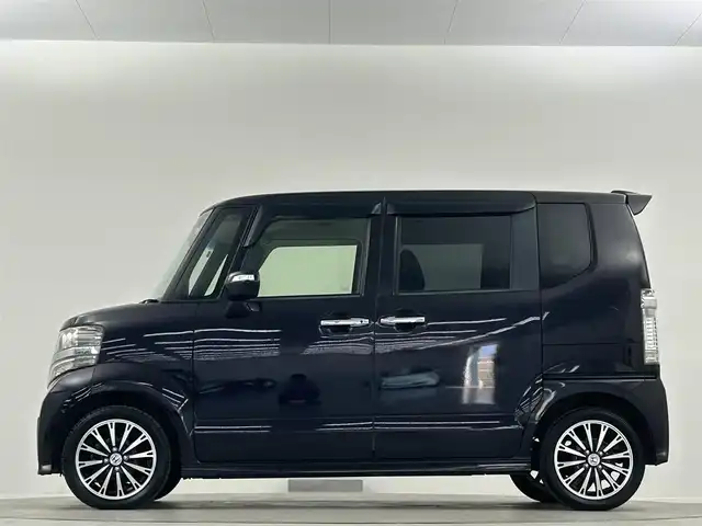 ホンダ Ｎ ＢＯＸ カスタム G ターボパッケージ 埼玉県 2013(平25)年 11.3万km プレミアムゴールドパープルパール 純正ナビ　フルセグ　ＣＤ／ＤＶＤ　Ｂｌｕｅｔｏｏｔｈ　ＥＴＣ　バックカメラ　ドラレコ　レーダークルーズ　両側パワースライドドア　純正アルミホイール　オートライト　純正フロアマット　フルフラットシート