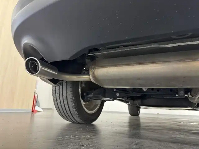 トヨタ ハリアー ハイブリッド Z レザーパッケージ 三重県 2020(令2)年 4.9万km プレシャスブラックパール ハイブリッド/FF/MTモード付フロアCVT/純正 12.3インチナビ/（AM/FM/USB/Bluetooth/Miracast/CarPlay/AndroidAuto）/【OP】パノラミックビューモニター（シースルービュー機能付）/JBLプレミアムサウンドシステム/ドライブレコーダー 前後（ルームミラー内蔵型）/ビルトイン ETC2.0/Toyota Safety Sense/・プリクラッシュセーフティ［PCS］/・レーントレーシングアシスト［LTA］/・レーダークルーズ（全車速追従機能付）/・アダプティブハイビームシステム［AHS］/・ロードサインアシスト［RSA］/・先行車発進告知機能［TMN］/・インテリジェントクリアランスソナー［パーキングサポートブレーキ（周囲静止物＋後方接近車両）］/・ブラインドスポットモニター＋リヤクロストライフィックオートブレーキ/装備/・【OP】AC100Vコンセント（1500W）/・デジタルインナーミラー/・本革シート/・快適温熱シート＆シートベンチレーション（D/N）/・パワーシート（D8way/N4way）/・ハンズフリーパワーバックドア/・カラーヘッドアップディスプレイ/・オートライト＆LEDヘッドランプ/・純正19inAW/など