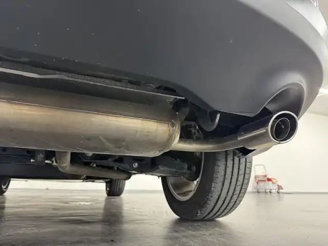 トヨタ ハリアー ハイブリッド Z レザーパッケージ 三重県 2020(令2)年 4.9万km プレシャスブラックパール ハイブリッド/FF/MTモード付フロアCVT/純正 12.3インチナビ/（AM/FM/USB/Bluetooth/Miracast/CarPlay/AndroidAuto）/【OP】パノラミックビューモニター（シースルービュー機能付）/JBLプレミアムサウンドシステム/ドライブレコーダー 前後（ルームミラー内蔵型）/ビルトイン ETC2.0/Toyota Safety Sense/・プリクラッシュセーフティ［PCS］/・レーントレーシングアシスト［LTA］/・レーダークルーズ（全車速追従機能付）/・アダプティブハイビームシステム［AHS］/・ロードサインアシスト［RSA］/・先行車発進告知機能［TMN］/・インテリジェントクリアランスソナー［パーキングサポートブレーキ（周囲静止物＋後方接近車両）］/・ブラインドスポットモニター＋リヤクロストライフィックオートブレーキ/装備/・【OP】AC100Vコンセント（1500W）/・デジタルインナーミラー/・本革シート/・快適温熱シート＆シートベンチレーション（D/N）/・パワーシート（D8way/N4way）/・ハンズフリーパワーバックドア/・カラーヘッドアップディスプレイ/・オートライト＆LEDヘッドランプ/・純正19inAW/など