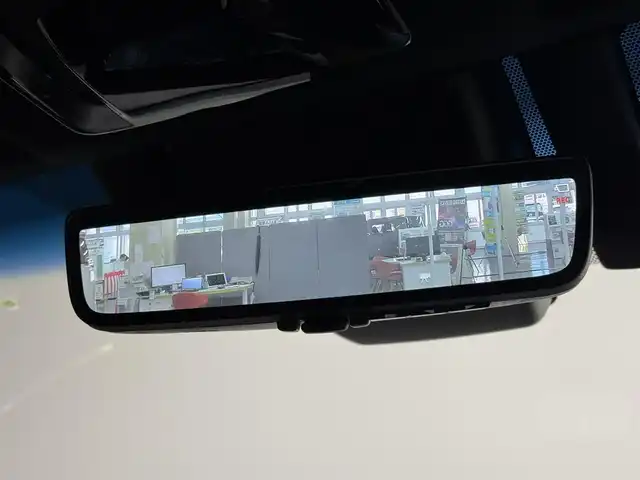 トヨタ ハリアー ハイブリッド Z レザーパッケージ 三重県 2020(令2)年 4.9万km プレシャスブラックパール ハイブリッド/FF/MTモード付フロアCVT/純正 12.3インチナビ/（AM/FM/USB/Bluetooth/Miracast/CarPlay/AndroidAuto）/【OP】パノラミックビューモニター（シースルービュー機能付）/JBLプレミアムサウンドシステム/ドライブレコーダー 前後（ルームミラー内蔵型）/ビルトイン ETC2.0/Toyota Safety Sense/・プリクラッシュセーフティ［PCS］/・レーントレーシングアシスト［LTA］/・レーダークルーズ（全車速追従機能付）/・アダプティブハイビームシステム［AHS］/・ロードサインアシスト［RSA］/・先行車発進告知機能［TMN］/・インテリジェントクリアランスソナー［パーキングサポートブレーキ（周囲静止物＋後方接近車両）］/・ブラインドスポットモニター＋リヤクロストライフィックオートブレーキ/装備/・【OP】AC100Vコンセント（1500W）/・デジタルインナーミラー/・本革シート/・快適温熱シート＆シートベンチレーション（D/N）/・パワーシート（D8way/N4way）/・ハンズフリーパワーバックドア/・カラーヘッドアップディスプレイ/・オートライト＆LEDヘッドランプ/・純正19inAW/など