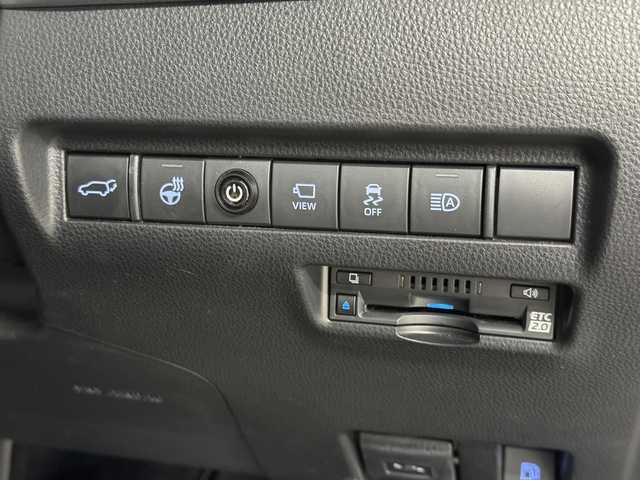 トヨタ ハリアー ハイブリッド Z レザーパッケージ 三重県 2020(令2)年 4.9万km プレシャスブラックパール ハイブリッド/FF/MTモード付フロアCVT/純正 12.3インチナビ/（AM/FM/USB/Bluetooth/Miracast/CarPlay/AndroidAuto）/【OP】パノラミックビューモニター（シースルービュー機能付）/JBLプレミアムサウンドシステム/ドライブレコーダー 前後（デジタルミラー内蔵型）/ビルトイン ETC2.0/モデリスタエアロ（F/S/R下）/Toyota Safety Sense/・プリクラッシュセーフティ/・レーントレーシングアシスト/・レーダークルーズ（全車速追従機能付）/・アダプティブハイビームシステム/・ロードサインアシスト/・先行車発進告知機能/・インテリジェントクリアランスソナー［パーキングサポートブレーキ（周囲静止物＋後方接近車両）］/・ブラインドスポットモニター＋リヤクロストライフィックオートブレーキ/装備/・【OP】AC100Vコンセント（1500W）/・デジタルインナーミラー/・本革シート/・快適温熱シート＆シートベンチレーション（D/N）/・パワーシート（D8way/N4way）/・ハンズフリーパワーバックドア/・カラーヘッドアップディスプレイ/・オートライト＆LEDヘッドランプ/・純正19inAW/など