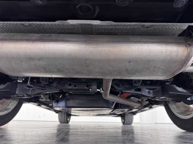 トヨタ ハリアー ハイブリッド Z レザーパッケージ 三重県 2020(令2)年 4.9万km プレシャスブラックパール ハイブリッド/FF/MTモード付フロアCVT/純正 12.3インチナビ/（AM/FM/USB/Bluetooth/Miracast/CarPlay/AndroidAuto）/【OP】パノラミックビューモニター（シースルービュー機能付）/JBLプレミアムサウンドシステム/ドライブレコーダー 前後（デジタルミラー内蔵型）/ビルトイン ETC2.0/モデリスタエアロ（F/S/R下）/Toyota Safety Sense/・プリクラッシュセーフティ/・レーントレーシングアシスト/・レーダークルーズ（全車速追従機能付）/・アダプティブハイビームシステム/・ロードサインアシスト/・先行車発進告知機能/・インテリジェントクリアランスソナー［パーキングサポートブレーキ（周囲静止物＋後方接近車両）］/・ブラインドスポットモニター＋リヤクロストライフィックオートブレーキ/装備/・【OP】AC100Vコンセント（1500W）/・デジタルインナーミラー/・本革シート/・快適温熱シート＆シートベンチレーション（D/N）/・パワーシート（D8way/N4way）/・ハンズフリーパワーバックドア/・カラーヘッドアップディスプレイ/・オートライト＆LEDヘッドランプ/・純正19inAW/など