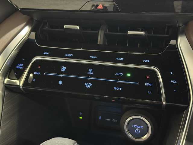 トヨタ ハリアー ハイブリッド Z レザーパッケージ 三重県 2020(令2)年 4.9万km プレシャスブラックパール ハイブリッド/FF/MTモード付フロアCVT/純正 12.3インチナビ/（AM/FM/USB/Bluetooth/Miracast/CarPlay/AndroidAuto）/【OP】パノラミックビューモニター（シースルービュー機能付）/JBLプレミアムサウンドシステム/ドライブレコーダー 前後（デジタルミラー内蔵型）/ビルトイン ETC2.0/モデリスタエアロ（F/S/R下）/Toyota Safety Sense/・プリクラッシュセーフティ/・レーントレーシングアシスト/・レーダークルーズ（全車速追従機能付）/・アダプティブハイビームシステム/・ロードサインアシスト/・先行車発進告知機能/・インテリジェントクリアランスソナー［パーキングサポートブレーキ（周囲静止物＋後方接近車両）］/・ブラインドスポットモニター＋リヤクロストライフィックオートブレーキ/装備/・【OP】AC100Vコンセント（1500W）/・デジタルインナーミラー/・本革シート/・快適温熱シート＆シートベンチレーション（D/N）/・パワーシート（D8way/N4way）/・ハンズフリーパワーバックドア/・カラーヘッドアップディスプレイ/・オートライト＆LEDヘッドランプ/・純正19inAW/など