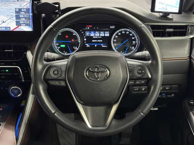 トヨタ ハリアー ハイブリッド Z レザーパッケージ 三重県 2020(令2)年 4.9万km プレシャスブラックパール ハイブリッド/FF/MTモード付フロアCVT/純正 12.3インチナビ/（AM/FM/USB/Bluetooth/Miracast/CarPlay/AndroidAuto）/【OP】パノラミックビューモニター（シースルービュー機能付）/JBLプレミアムサウンドシステム/ドライブレコーダー 前後（デジタルミラー内蔵型）/ビルトイン ETC2.0/モデリスタエアロ（F/S/R下）/Toyota Safety Sense/・プリクラッシュセーフティ/・レーントレーシングアシスト/・レーダークルーズ（全車速追従機能付）/・アダプティブハイビームシステム/・ロードサインアシスト/・先行車発進告知機能/・インテリジェントクリアランスソナー［パーキングサポートブレーキ（周囲静止物＋後方接近車両）］/・ブラインドスポットモニター＋リヤクロストライフィックオートブレーキ/装備/・【OP】AC100Vコンセント（1500W）/・デジタルインナーミラー/・本革シート/・快適温熱シート＆シートベンチレーション（D/N）/・パワーシート（D8way/N4way）/・ハンズフリーパワーバックドア/・カラーヘッドアップディスプレイ/・オートライト＆LEDヘッドランプ/・純正19inAW/など