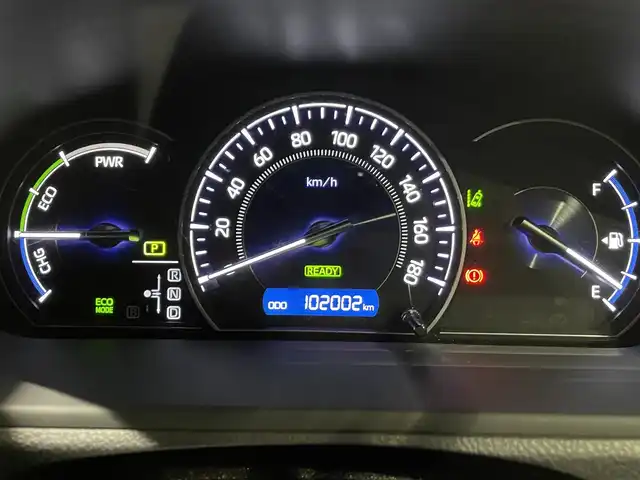 トヨタ エスクァイア ハイブリッド Gi 熊本県 2018(平30)年 10.2万km ホワイトパールクリスタルシャイン 衝突軽減ブレーキ/レーンキープアシスト/プッシュスタート/アルパイン製ナビ/（CD・DVD・フルセグTV・BTオーディオ・SD）/バックカメラ/ETC/アルパイン製フリップダウンモニター（RSA10S-L）/前後ドライブレコーダー/純正15インチAW/両側パワースライドドア/クルーズコントロール/前席シートヒーター/LEDヘッドライト/オートライト/フォグライト/横滑り防止装置/ウィンカーミラー/純正フロアマット/純正ドアバイザー/新車保証書/取扱説明書/スマートスペアキー×1本