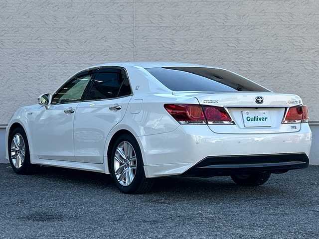 トヨタ クラウン ハイブリッド アスリートS 大阪府 2013(平25)年 5.9万km ホワイトパールクリスタルシャイン アドバンストパッケージ/・ミリ波レーダー方式プリクラッシュセーフティ/・レーダークルーズコントロール/・インテリジェントクリアランスソナー/・バックシナー/レザーシートパッケージ/・ブラック革シート/・シートベンチレーション（運転席/助手席）/ドライバーサポートパッケージ/・雨滴感応式オートワイパー/ムーンルーフ/純正8インチHDDナビゲーション/・CD/DVD/フルセグTV/USB/Bluetooth/バックカメラ/純正ビルトインETC/社外ドライブレコーダー(DC-DR412)/パワーシート（運転席/助手席）/革巻ステアリング/電動チルト/ナノイー付左右独立オートエアコン/エアコン吹出口スイング機能/プッシュスタート/スマートキー/取扱説明書/ナビ取扱説明書