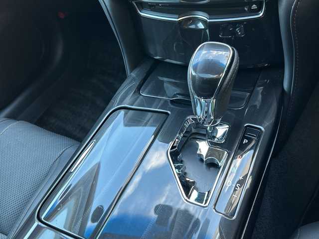 トヨタ クラウン ハイブリッド アスリートS 大阪府 2013(平25)年 5.9万km ホワイトパールクリスタルシャイン アドバンストパッケージ/・ミリ波レーダー方式プリクラッシュセーフティ/・レーダークルーズコントロール/・インテリジェントクリアランスソナー/・バックシナー/レザーシートパッケージ/・ブラック革シート/・シートベンチレーション（運転席/助手席）/ドライバーサポートパッケージ/・雨滴感応式オートワイパー/ムーンルーフ/純正8インチHDDナビゲーション/・CD/DVD/フルセグTV/USB/Bluetooth/バックカメラ/純正ビルトインETC/社外ドライブレコーダー(DC-DR412)/パワーシート（運転席/助手席）/革巻ステアリング/電動チルト/ナノイー付左右独立オートエアコン/エアコン吹出口スイング機能/プッシュスタート/スマートキー/取扱説明書/ナビ取扱説明書