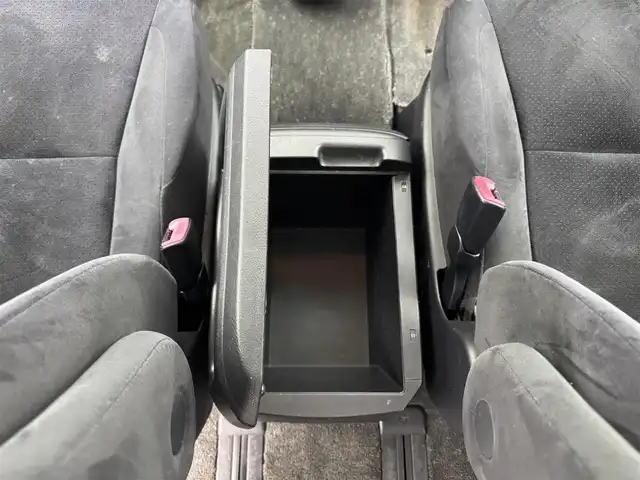 トヨタ ヴェルファイア 2．4Z プラチナセレクション 愛知県 2009(平21)年 15万km ホワイトパールクリスタルシャイン トヨタ純正ディーラーオプション7インチHDDナビ/ワンセグTV/Bluetooth対応/ステアリングリモコン/プッシュスタート/ビルトインETC/ドライブレコーダー/3列シート/キャプテンシート/ウォークスルー/両側パワースライドドア/社外16インチアルミホイール/16インチスタッドレスタイヤ/前後コーナーセンサー/サイドエアバック/カーテンエアバック/取扱説明書/保証書/スマートキー/スペアキー