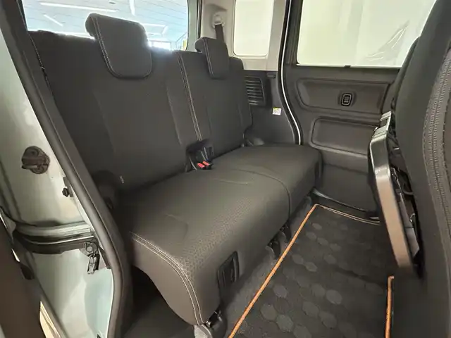スズキ スペーシア ギア HYBRID XZターボ 群馬県 2020(令2)年 5.5万km オフブルーメタリック/ガンメタリック2トーンルーフ スズキセーフティサポート/・車線逸脱警報機能/・デュアルセンサーブレーキサポート/・横滑り防止/・パーキングソナー/・オートライト/・クルーズコントロール/純正14インチAW/インタークーラーターボ/アイドリングストップ/両側パワースライドドア/社外ナビ/　AM/FM/CD/ワンセグ/Bluetooth/シートヒーター/社外ドライブレコーダー/フルフラットシート/MT付きAT/ルーフレール/LEDヘッドライト/W・サイドエアバッグ/AAC/スマートキー/プッシュスタート