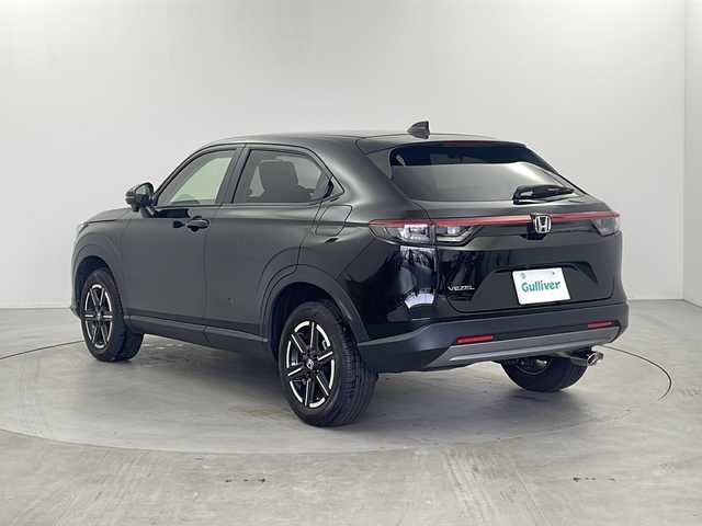 ホンダ ヴェゼル G 栃木県 2023(令5)年 2.9万km クリスタルブラックパール 純正9インチナビ/（BT/TV/Apple CarPlay/Android Auto/AM/FM)/ホンダセンシング/・衝突軽減ブレーキ/・誤発進抑制/・歩行者事故低減ステアリング/・車線逸脱抑制機能/・レーダークルーズコントロール/・パーキングサポートブレーキ/・標識認識/・先行車発進お知らせ/ワイヤレス充電/ETC2.0/前後ドライブレコーダー/電動格納ミラー/ステアリングスイッチ/純正ホイール/プッシュスタート/スマートキー