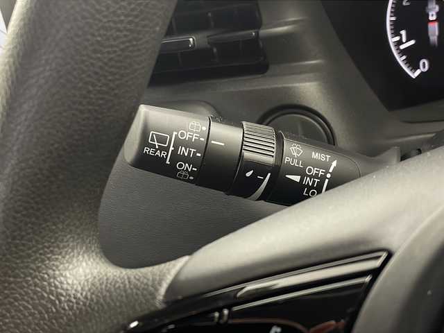 ホンダ ヴェゼル G 栃木県 2023(令5)年 2.9万km クリスタルブラックパール 純正9インチナビ/（BT/TV/Apple CarPlay/Android Auto/AM/FM)/ホンダセンシング/・衝突軽減ブレーキ/・誤発進抑制/・歩行者事故低減ステアリング/・車線逸脱抑制機能/・レーダークルーズコントロール/・パーキングサポートブレーキ/・標識認識/・先行車発進お知らせ/ワイヤレス充電/ETC2.0/前後ドライブレコーダー/電動格納ミラー/ステアリングスイッチ/純正ホイール/プッシュスタート/スマートキー