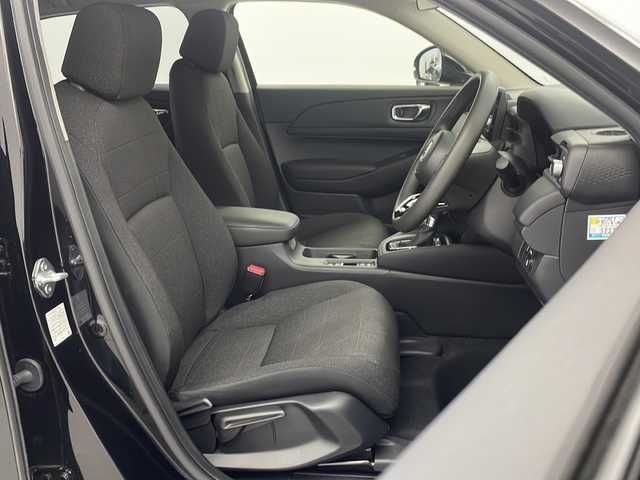 ホンダ ヴェゼル G 栃木県 2023(令5)年 2.9万km クリスタルブラックパール 純正9インチナビ/（BT/TV/Apple CarPlay/Android Auto/AM/FM)/ホンダセンシング/・衝突軽減ブレーキ/・誤発進抑制/・歩行者事故低減ステアリング/・車線逸脱抑制機能/・レーダークルーズコントロール/・パーキングサポートブレーキ/・標識認識/・先行車発進お知らせ/ワイヤレス充電/ETC2.0/前後ドライブレコーダー/電動格納ミラー/ステアリングスイッチ/純正ホイール/プッシュスタート/スマートキー