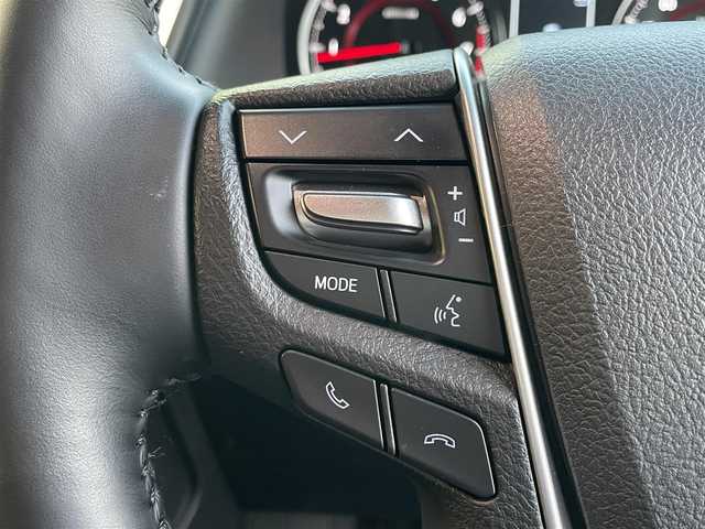 トヨタ アルファード S Cパッケージ 群馬県 2023(令5)年 0.5万km ホワイトパールクリスタルシャイン トヨタセーフティセンス/・衝突軽減ブレーキシステム/・レーンキープアシスト/・レーダークルーズコントロール/・オートハイビーム/・クリアランスソナー/純正ディスプレイオーディオ/（ナビ機能/DVDデッキ/BT/フルセグTV/Miracast）/バックカメラ/ダブルサンルーフ/純正フリップダウンモニター/両側パワースライドドア/ビルトインETC2.0/ステアリングスイッチ/ステアリングヒーター/パワーシート（D席メモリ機能あり）/シートヒーター/エアシート/オートホールド/LEDヘッドライト/フォグライト/ドアバイザー/電格ミラー/純正フロアマット/純正18インチアルミホイール