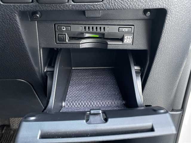 トヨタ アルファード S Cパッケージ 群馬県 2023(令5)年 0.5万km ホワイトパールクリスタルシャイン トヨタセーフティセンス/・衝突軽減ブレーキシステム/・レーンキープアシスト/・レーダークルーズコントロール/・オートハイビーム/・クリアランスソナー/純正ディスプレイオーディオ/（ナビ機能/DVDデッキ/BT/フルセグTV/Miracast）/バックカメラ/ダブルサンルーフ/純正フリップダウンモニター/両側パワースライドドア/ビルトインETC2.0/ステアリングスイッチ/ステアリングヒーター/パワーシート（D席メモリ機能あり）/シートヒーター/エアシート/オートホールド/LEDヘッドライト/フォグライト/ドアバイザー/電格ミラー/純正フロアマット/純正18インチアルミホイール