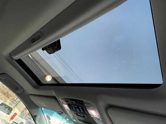 トヨタ アルファード S Cパッケージ 群馬県 2023(令5)年 0.5万km ホワイトパールクリスタルシャイン トヨタセーフティセンス/・衝突軽減ブレーキシステム/・レーンキープアシスト/・レーダークルーズコントロール/・オートハイビーム/・クリアランスソナー/純正ディスプレイオーディオ/（ナビ機能/DVDデッキ/BT/フルセグTV/Miracast）/バックカメラ/ダブルサンルーフ/純正フリップダウンモニター/両側パワースライドドア/ビルトインETC2.0/ステアリングスイッチ/ステアリングヒーター/パワーシート（D席メモリ機能あり）/シートヒーター/エアシート/オートホールド/LEDヘッドライト/フォグライト/ドアバイザー/電格ミラー/純正フロアマット/純正18インチアルミホイール