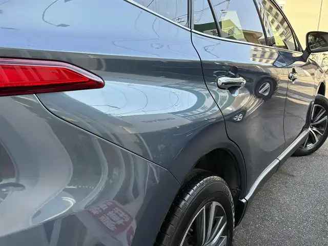 トヨタ ハリアー ハイブリッド G 愛知県 2021(令3)年 3.8万km スレートグレーメタリック ワンオーナー/純正ナビ/フルセグテレビ/BSM/クルコン/デジタルインナーミラー/コーナーセンサー/ビルトインETC/パワーバックドア/パワーシート/バックカメラ/純正アルミホイール/ハーフレザーシート/Bluetooth/オートライト/プッシュスタート/USB端子/取説、保証書、ナビ取説、スペアキー有り。