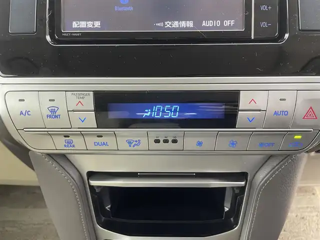 トヨタ ランドクルーザー プラド TX Lパッケージ 富山県 2023(令5)年 2.1万km ホワイトパールクリスタルシャイン サンルーフ/モデリスタエアロ/純正ナビ（AM/FM/DVD/BT/フルセグ）/バックカメラ/ドライブレコーダー/ETC/レザーシート/D/N席パワーシート/D/N席シートヒーター/D/N席シートベンチレーション/衝突被害軽減システム/レーダークルーズコントロール/レーンキープアシスト/コーナーセンサー/横滑り防止装置/純正アルミホイール/純正フロアマット/革巻きステアリング/ステアリングスイッチ/スマートキー