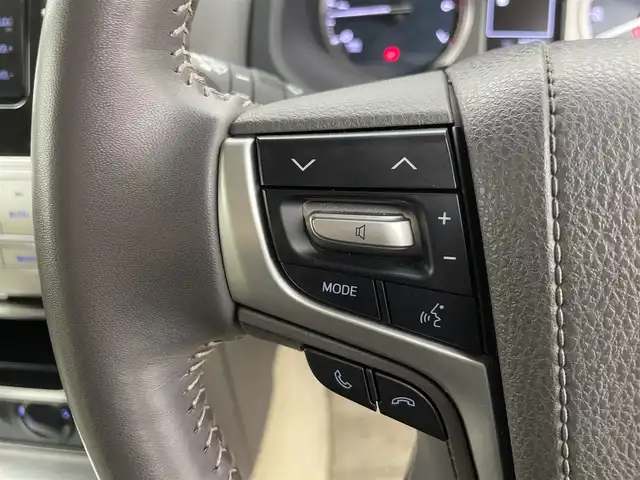 トヨタ ランドクルーザー プラド TX Lパッケージ 富山県 2023(令5)年 2.1万km ホワイトパールクリスタルシャイン サンルーフ/モデリスタエアロ/純正ナビ（AM/FM/DVD/BT/フルセグ）/バックカメラ/ドライブレコーダー/ETC/レザーシート/D/N席パワーシート/D/N席シートヒーター/D/N席シートベンチレーション/衝突被害軽減システム/レーダークルーズコントロール/レーンキープアシスト/コーナーセンサー/横滑り防止装置/純正アルミホイール/純正フロアマット/革巻きステアリング/ステアリングスイッチ/スマートキー