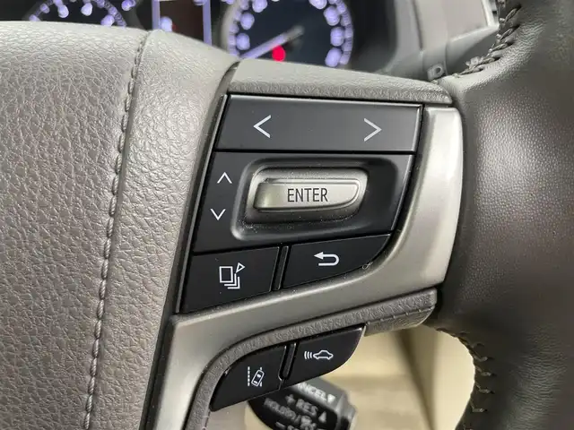 トヨタ ランドクルーザー プラド TX Lパッケージ 富山県 2023(令5)年 2.1万km ホワイトパールクリスタルシャイン サンルーフ/モデリスタエアロ/純正ナビ（AM/FM/DVD/BT/フルセグ）/バックカメラ/ドライブレコーダー/ETC/レザーシート/D/N席パワーシート/D/N席シートヒーター/D/N席シートベンチレーション/衝突被害軽減システム/レーダークルーズコントロール/レーンキープアシスト/コーナーセンサー/横滑り防止装置/純正アルミホイール/純正フロアマット/革巻きステアリング/ステアリングスイッチ/スマートキー