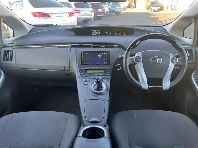 トヨタ プリウス S 栃木県 2011(平23)年 13.8万km ブラック ソーラーパネル付ムーンルーフ/イルミネーテッドエントリーシステム/ローダウン（車高調）/ツーリング純正17インチAW/ディスプレイオーディオ/DVD再生/Bluetoothオーディオ/社外デジタルインナーミラー/バックカメラ/スマートエントリー&スタートシステム/ビルトインETC/スマートキー×2