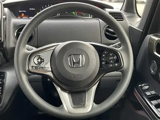 ホンダ Ｎ ＢＯＸ カスタム G L ホンダセンシング 和歌山県 2018(平30)年 8.4万km プレミアムホワイトパールⅡ (株)IDOMが運営する【じしゃロン和歌山店】の自社ローン専用車両になります。こちらは現金またはオートローンご利用時の価格です。自社ローンご希望の方は別途その旨お申付け下さい/社外ナビ/CD/DVD/フルセグ/Bluetooth/両側パワースライドドア/横滑り防止装置/コーナーセンサー/レーンアシスト/エマージェンシーブレーキ/アイドリングストップ/バックカメラ/ETC